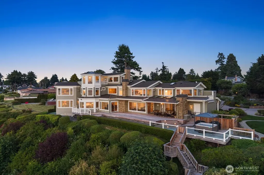 1114 B Avenue Anacortes WA 98221
