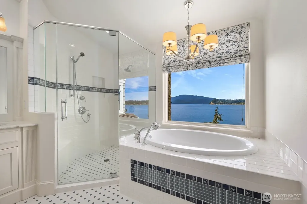 1114 B Avenue Anacortes WA 98221