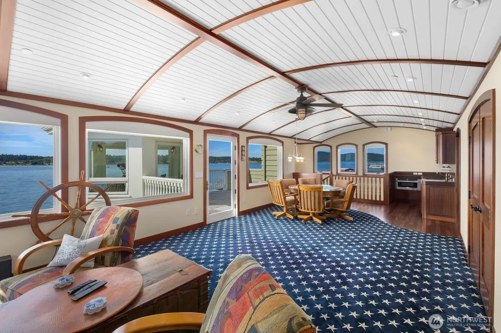 1114 B Avenue Anacortes WA 98221