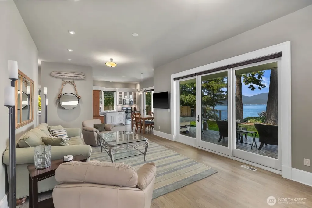 1114 B Avenue Anacortes WA 98221