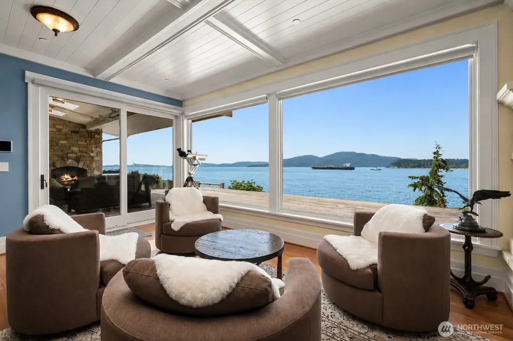 1114 B Avenue Anacortes WA 98221
