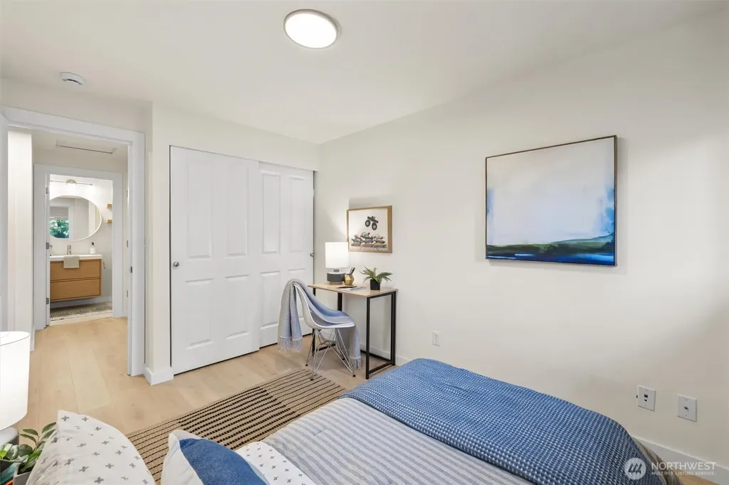 14284 120th Place NE Kirkland WA 98034