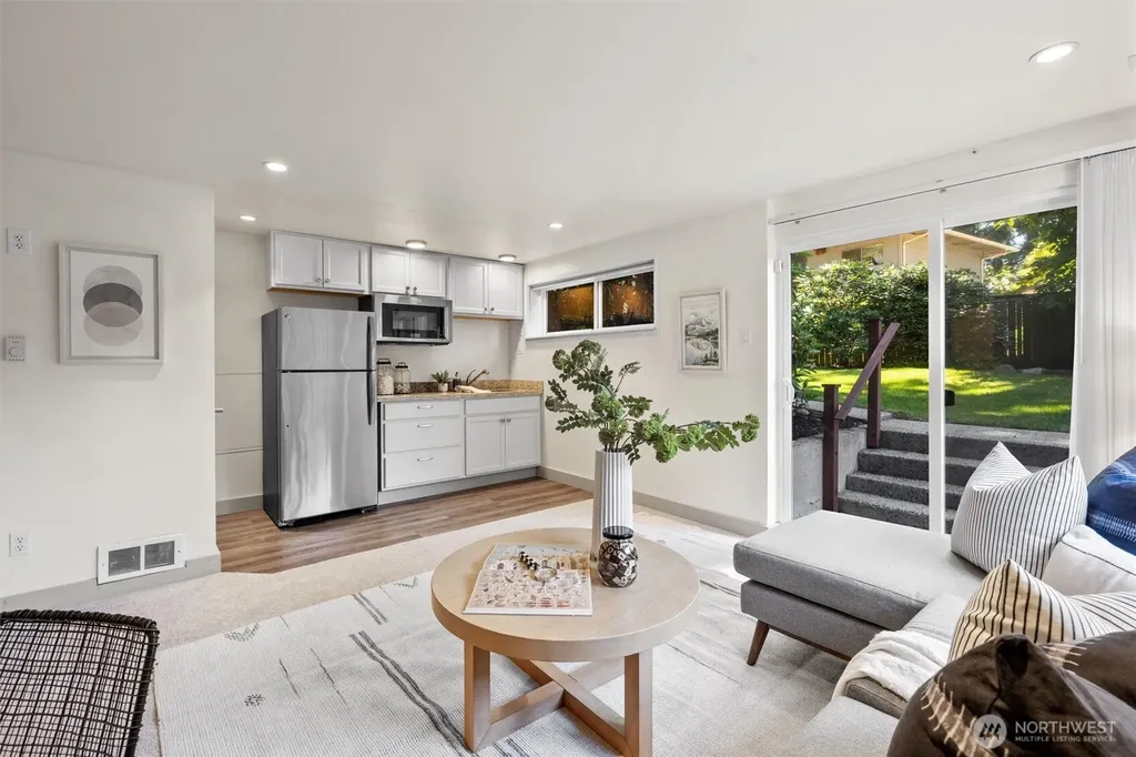 14284 120th Place NE Kirkland WA 98034