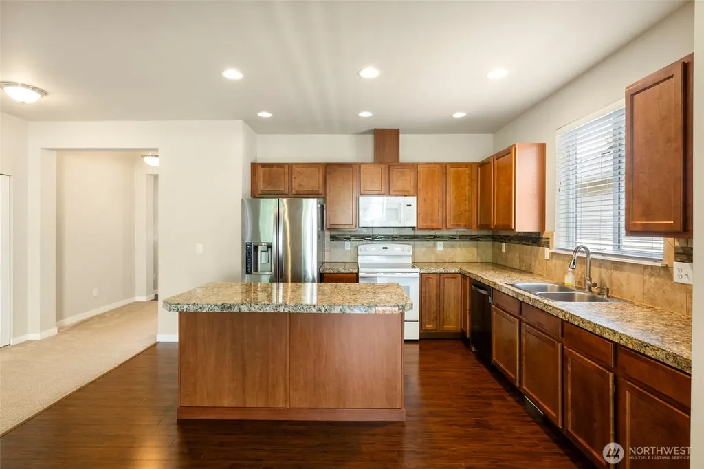 518 Grass Lake Street Ct NW Olympia WA 98502