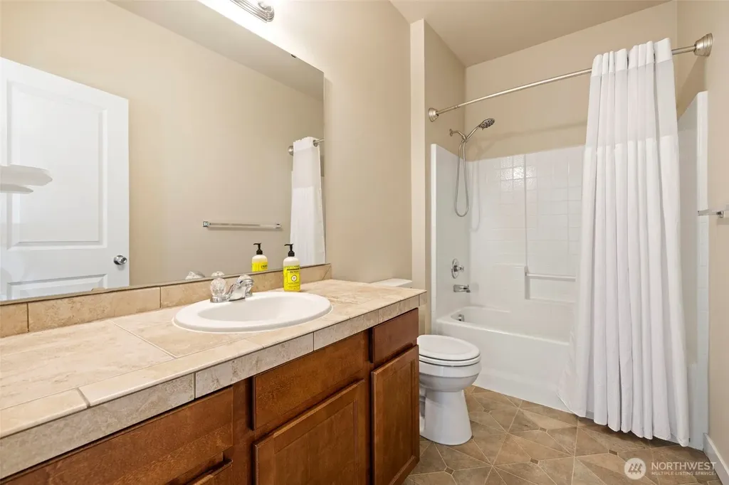 518 Grass Lake Street Ct NW Olympia WA 98502