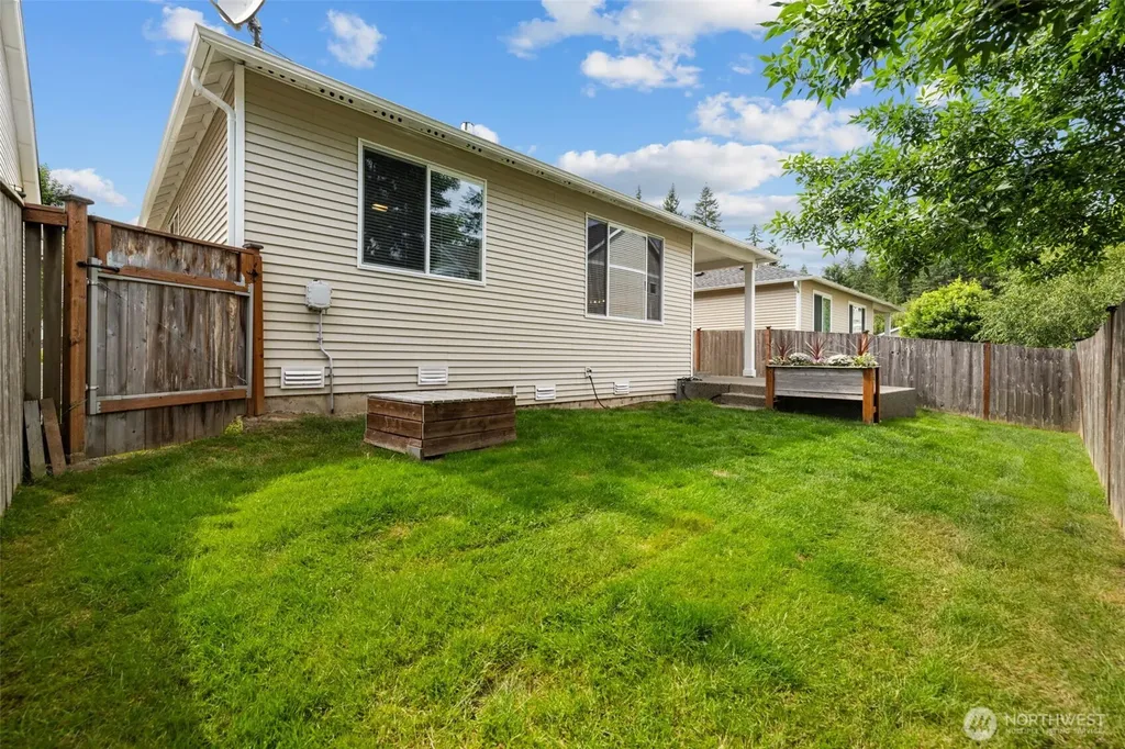518 Grass Lake Street Ct NW Olympia WA 98502
