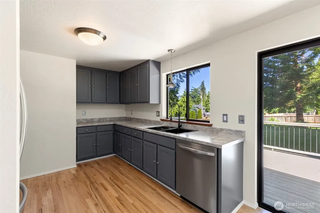 12506 NE Virginia Court Kingston WA 98346