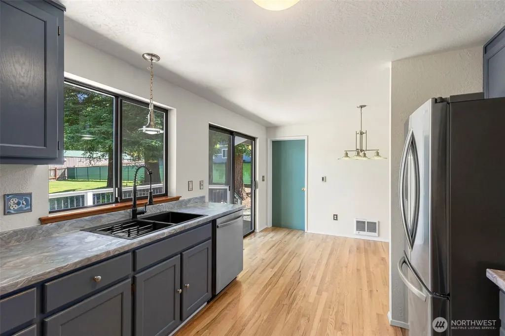 12506 NE Virginia Court Kingston WA 98346