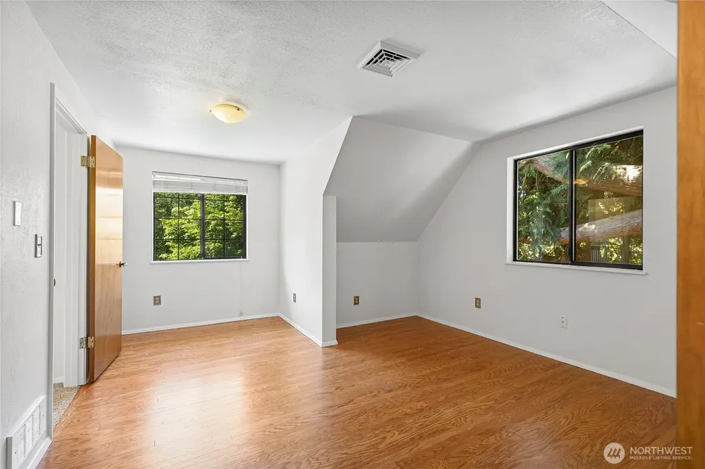 12506 NE Virginia Court Kingston WA 98346