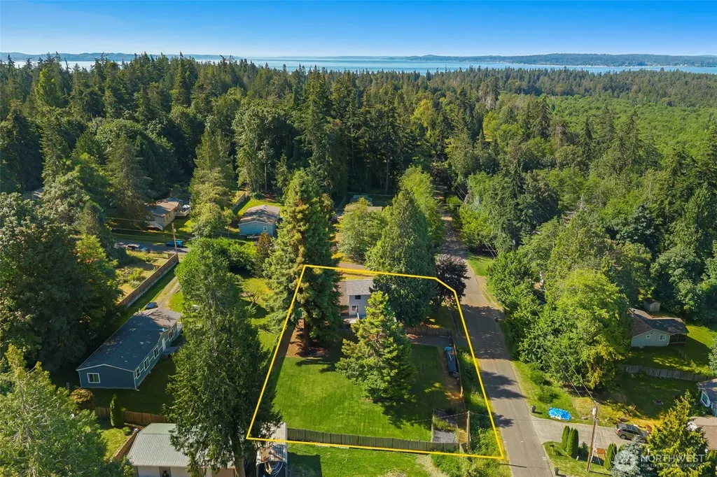 12506 NE Virginia Court Kingston WA 98346
