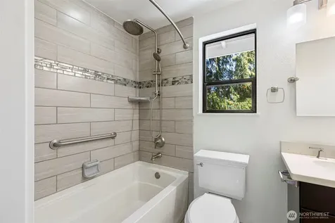 12506 NE Virginia Court Kingston WA 98346
