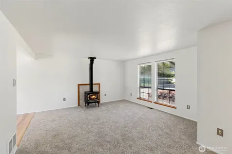12506 NE Virginia Court Kingston WA 98346