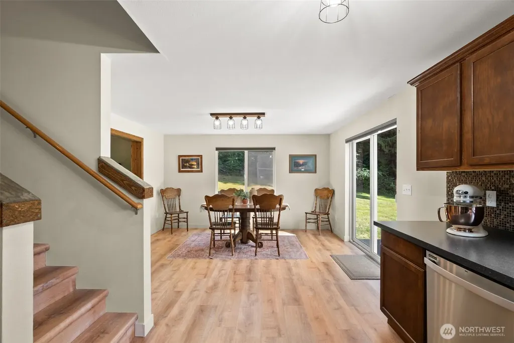 308 Key Peninsula Highway NW Lakebay WA 98349