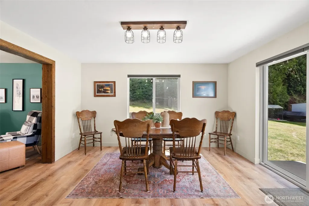 308 Key Peninsula Highway NW Lakebay WA 98349