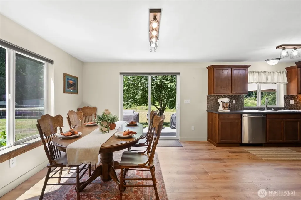 308 Key Peninsula Highway NW Lakebay WA 98349