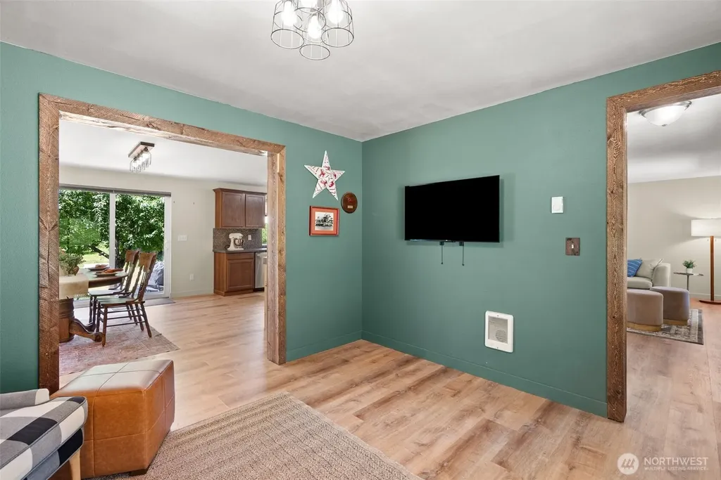 308 Key Peninsula Highway NW Lakebay WA 98349