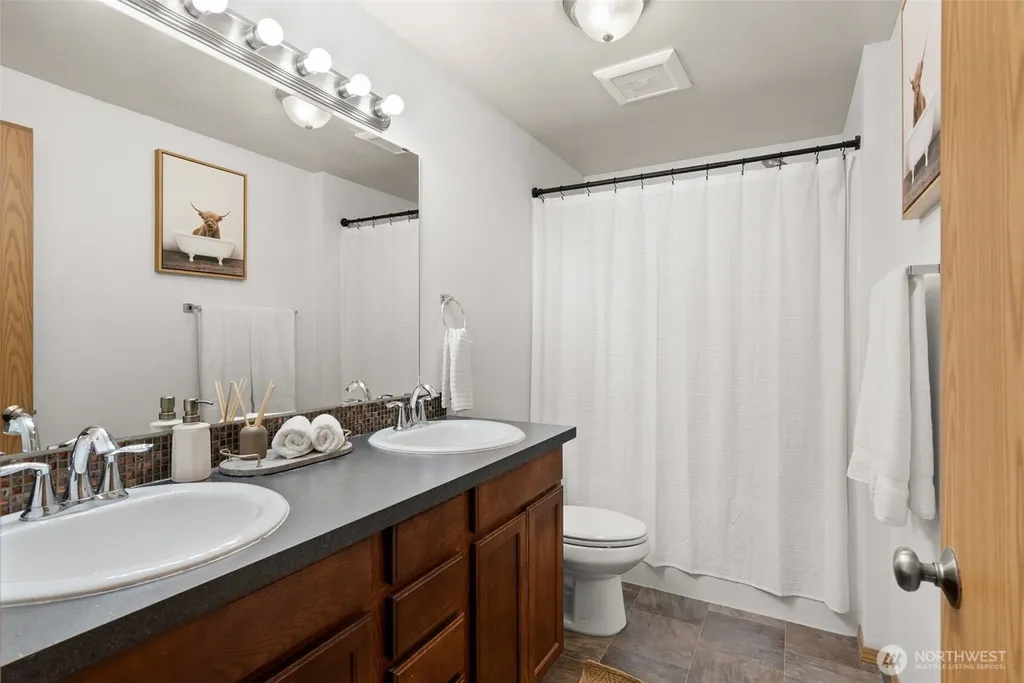 308 Key Peninsula Highway NW Lakebay WA 98349