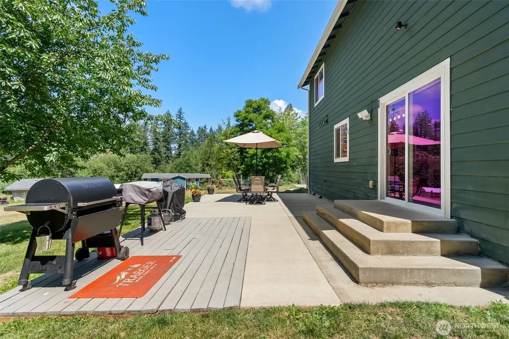 308 Key Peninsula Highway NW Lakebay WA 98349