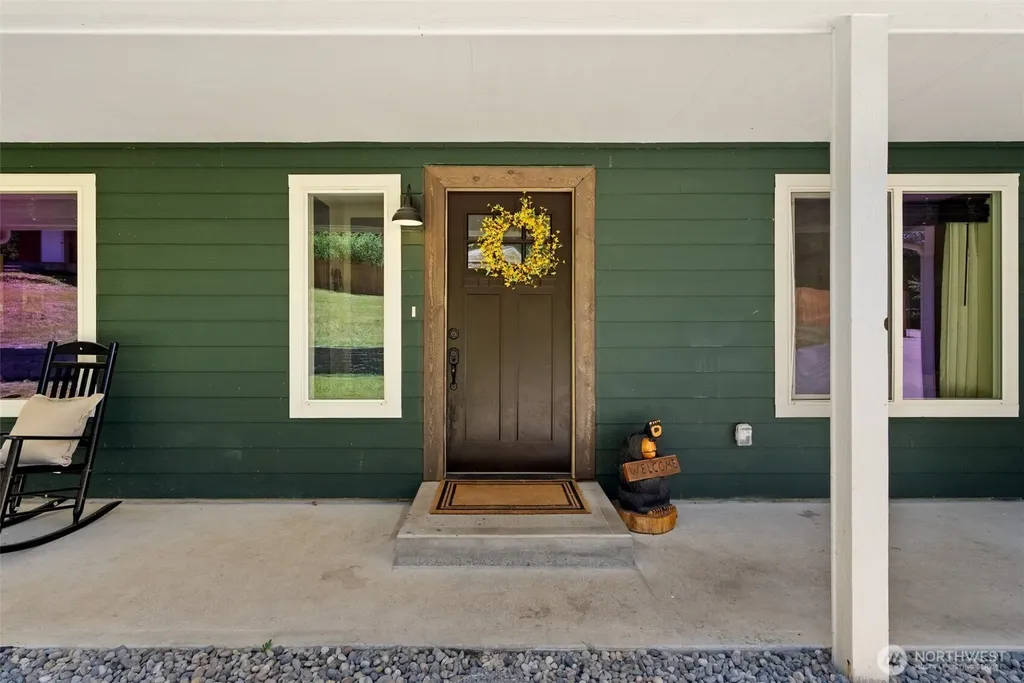308 Key Peninsula Highway NW Lakebay WA 98349
