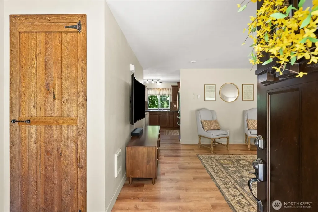 308 Key Peninsula Highway NW Lakebay WA 98349