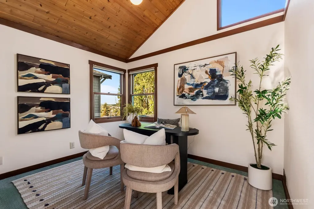 2706 1st Avenue W Seattle WA 98119