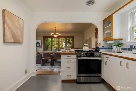 2706 1st Avenue W Seattle WA 98119