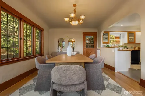 2706 1st Avenue W Seattle WA 98119