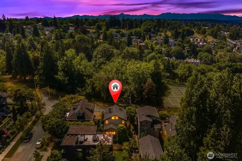 2706 1st Avenue W Seattle WA 98119
