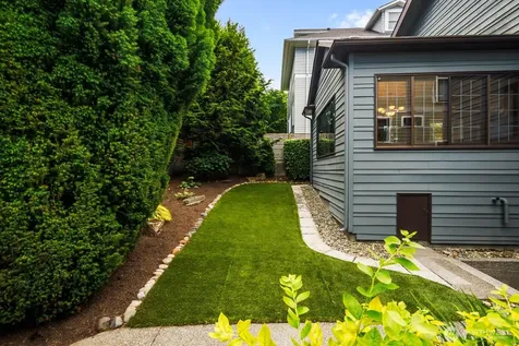 2706 1st Avenue W Seattle WA 98119