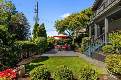 2706 1st Avenue W Seattle WA 98119