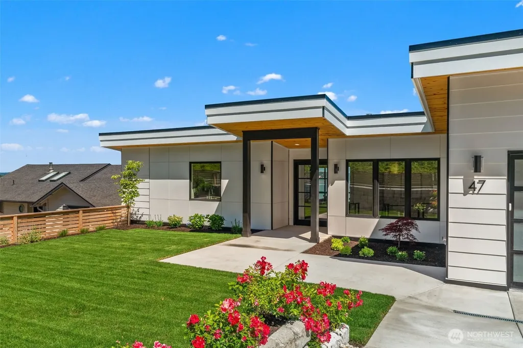 47 Conley Drive Camano Island WA 98282