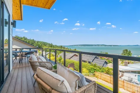 47 Conley Drive Camano Island WA 98282