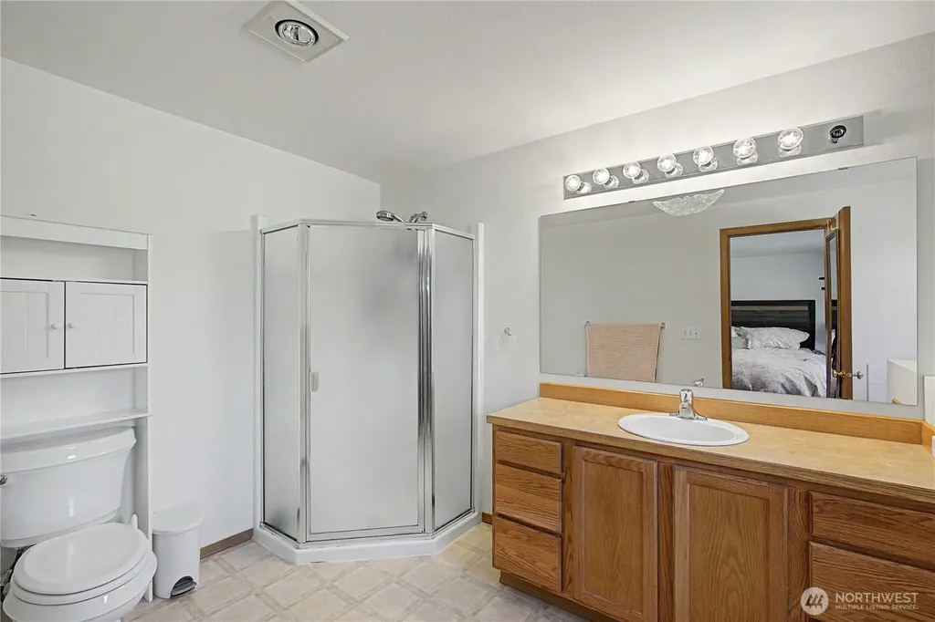 10548 179th Avenue SW Rochester WA 98579
