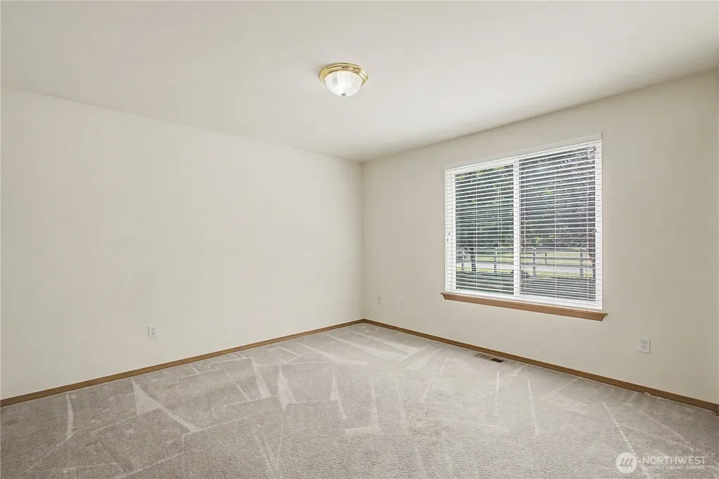 10548 179th Avenue SW Rochester WA 98579