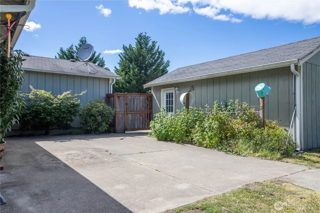 10548 179th Avenue SW Rochester WA 98579
