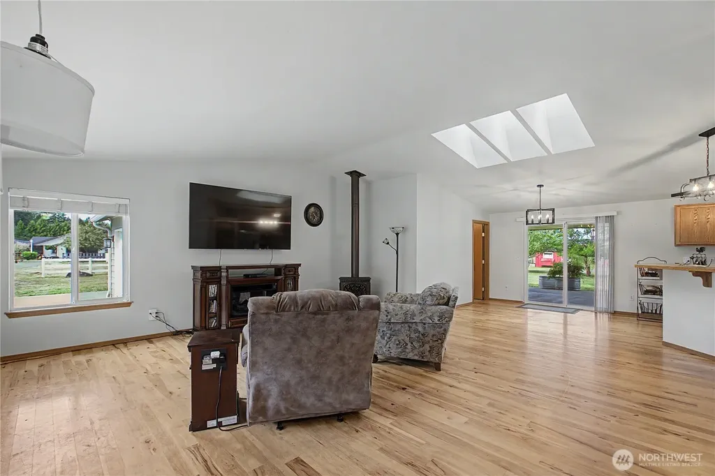 10548 179th Avenue SW Rochester WA 98579
