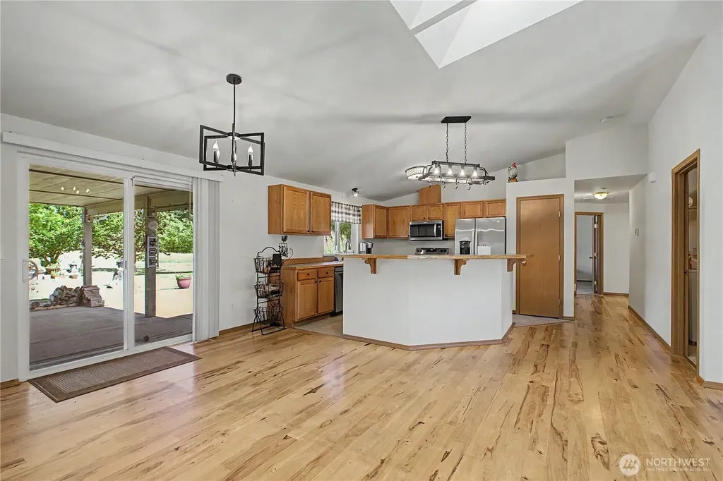 10548 179th Avenue SW Rochester WA 98579