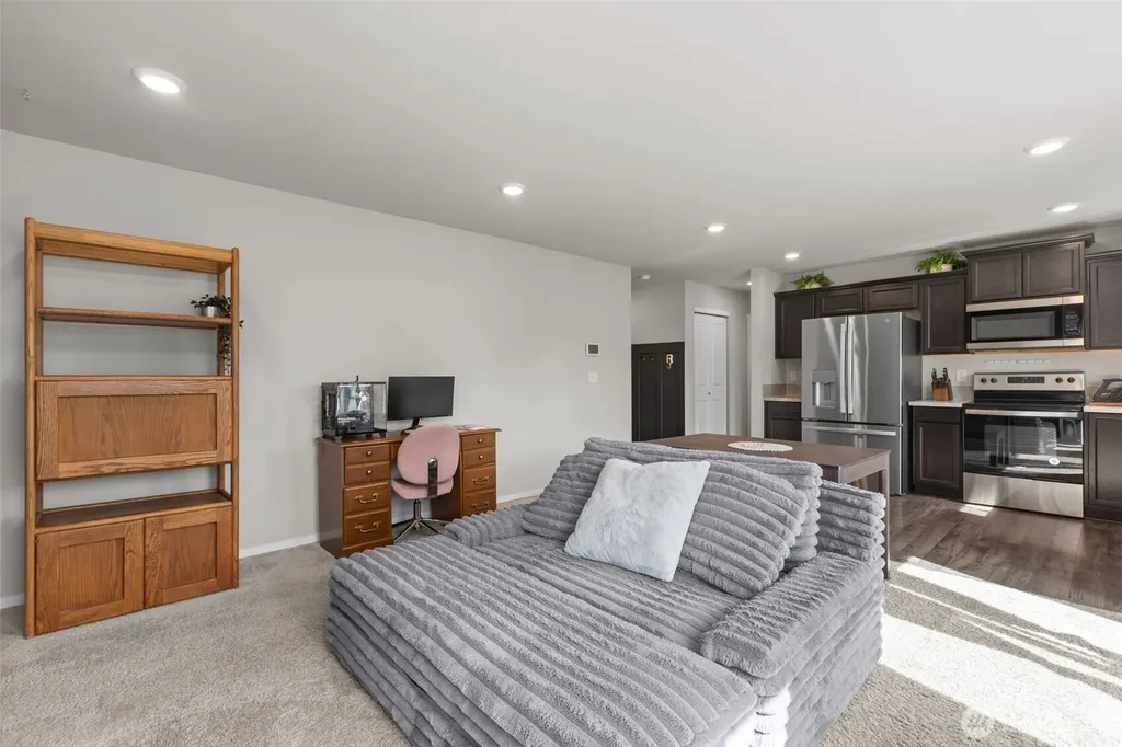 10824 185th Street E Puyallup WA 98374