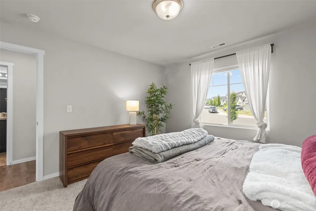 10824 185th Street E Puyallup WA 98374