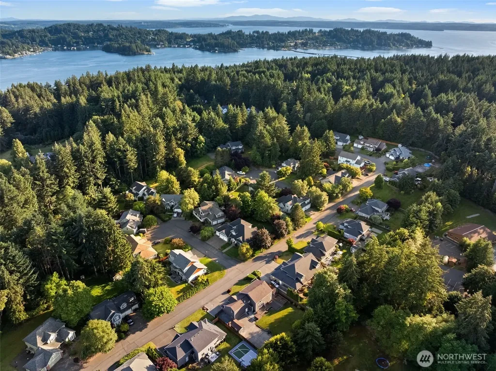6623 29th Street Ct NW Gig Harbor WA 98335
