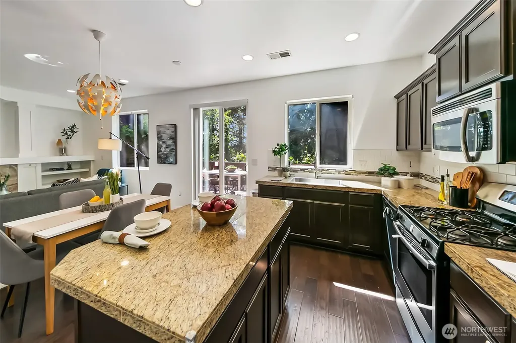 11341 5th Avenue SW Seattle WA 98146