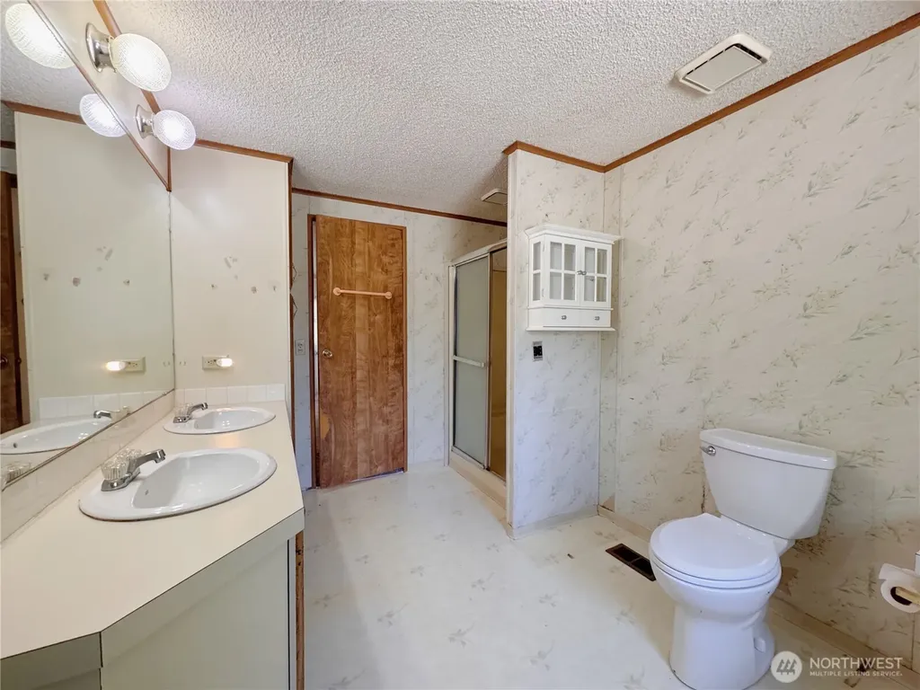 21621 186th Street E Orting WA 98360