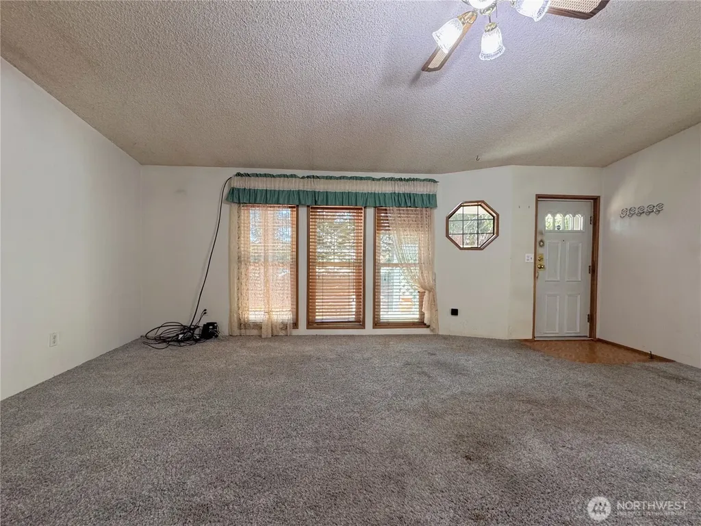 21621 186th Street E Orting WA 98360