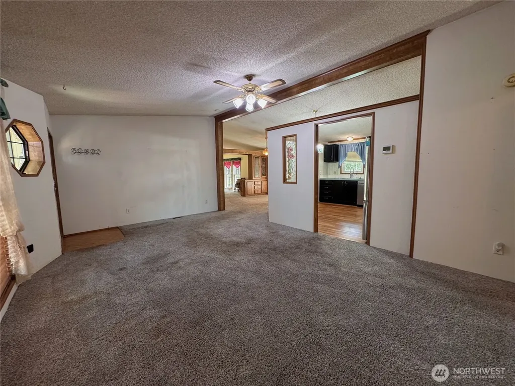 21621 186th Street E Orting WA 98360