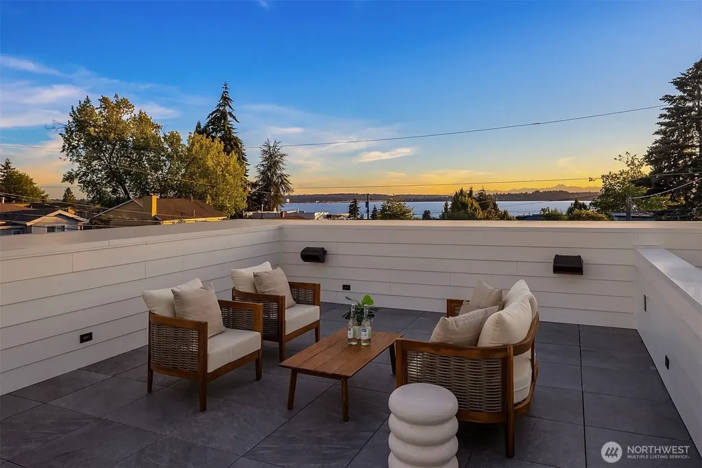 10232 NE 65th Street Kirkland WA 98033