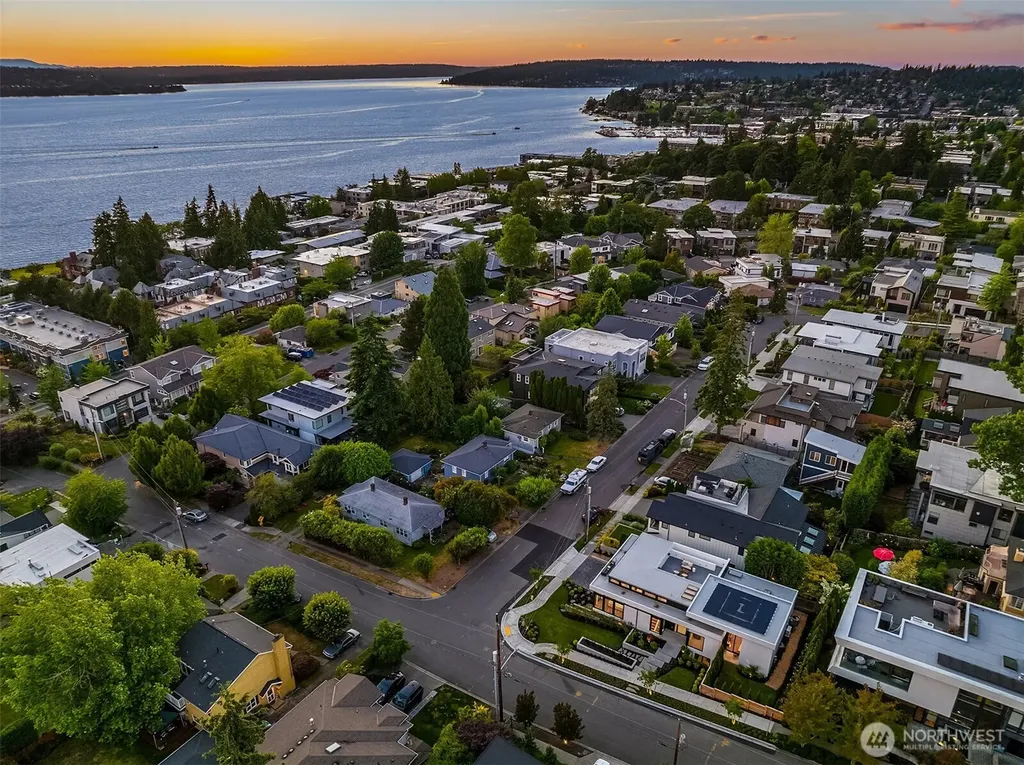 10232 NE 65th Street Kirkland WA 98033