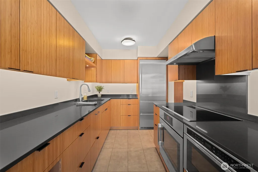 2100 3rd Avenue Seattle WA 98121