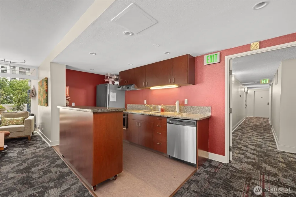 2100 3rd Avenue Seattle WA 98121