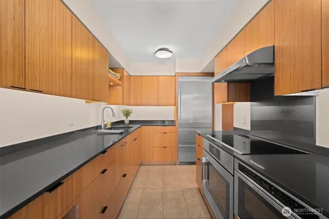 2100 3rd Avenue Seattle WA 98121