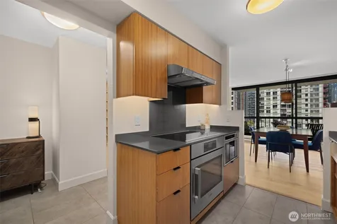 2100 3rd Avenue Seattle WA 98121